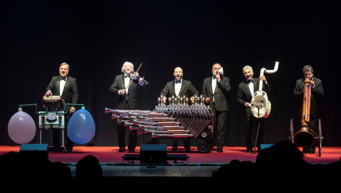 LES LUTHIERS