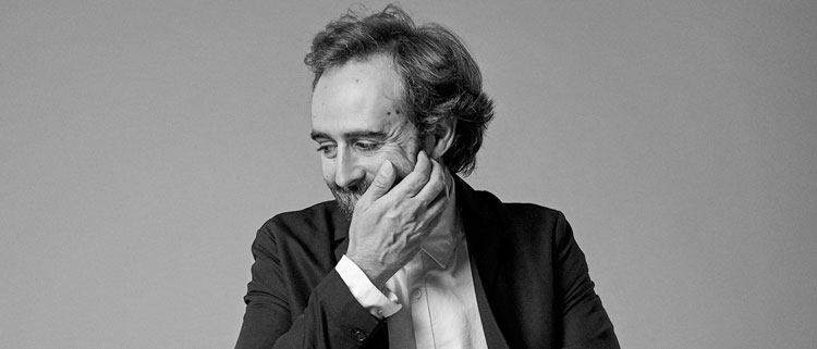 ROGER MAS