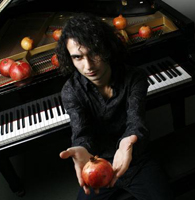TIGRAN HAMASYAN TRIOPianos